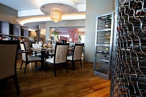 Discovery Suites