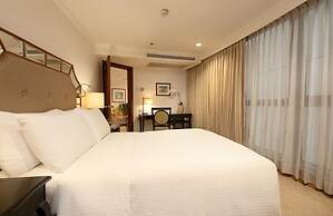 Discovery Suites