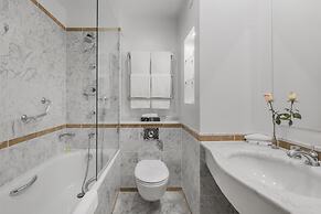 Angleterre Hotel