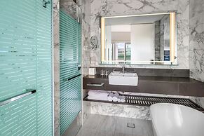 Hilton Auckland