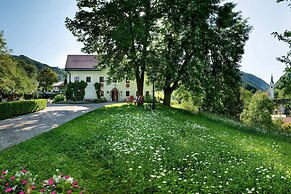 Hotel Kendov Dvorec