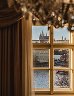 Four Seasons Hotel Prague