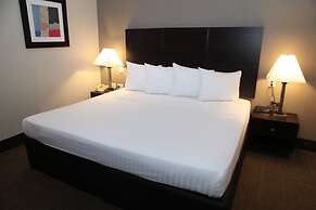 Everest Hotel