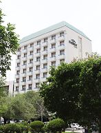 Everest Hotel
