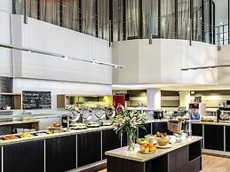 ibis Melbourne Hotel and Apartments