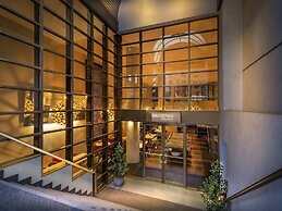 ibis Melbourne Hotel and Apartments
