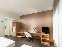 ibis Melbourne Hotel and Apartments