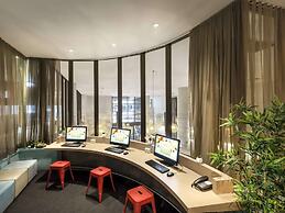 ibis Melbourne Hotel and Apartments