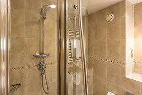 Hellidon Lakes Golf & Spa Hotel