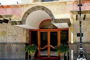Hotel De Mendoza