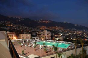 Regency Palace Hotel