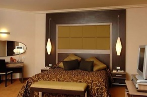 Regency Palace Hotel