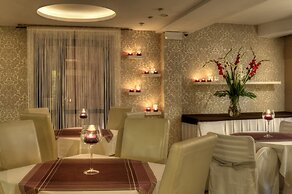 Petrus Hotel