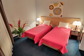 Petrus Hotel