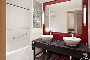 Le Meridien Kochi
