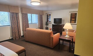Mariposa Hotel