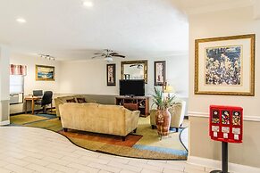 Econo Lodge Darien