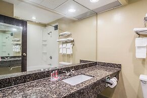 Econo Lodge Darien