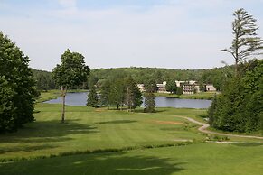 Pinestone Resort & Conference Centre