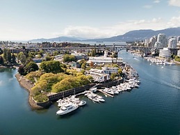 Granville Island Hotel