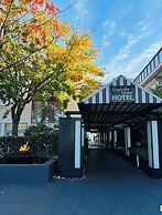 Granville Island Hotel