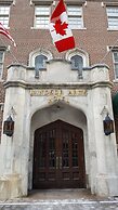 Windsor Arms Hotel