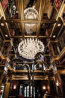 Windsor Arms Hotel
