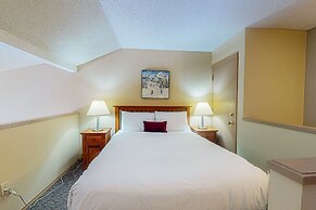 Glacier Lodge