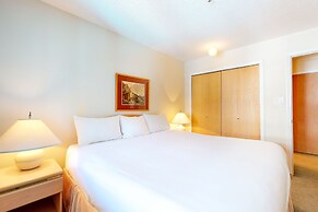 Glacier Lodge