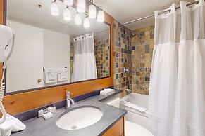 Glacier Lodge