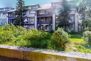 Glacier Lodge