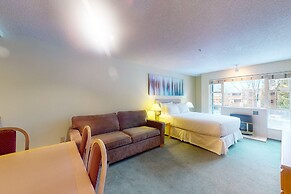 Glacier Lodge