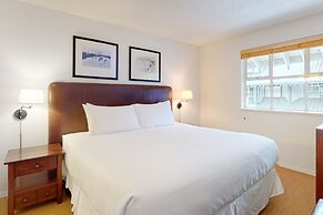 Glacier Lodge
