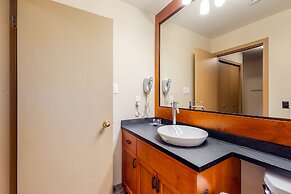 Glacier Lodge