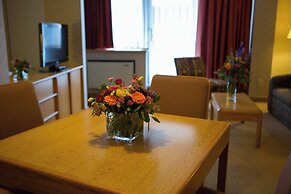Cartier Place Suite Hotel