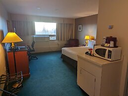 Nomad Hotel and Suites