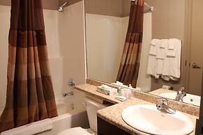 Nomad Hotel and Suites