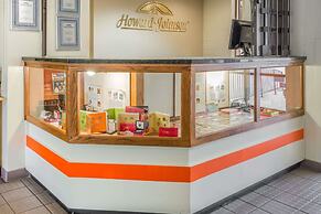 Howard Johnson by Wyndham Tillsonburg