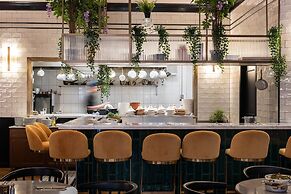 Craves Hotel