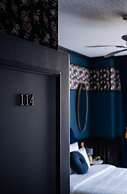 Craves Hotel
