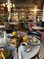 Craves Hotel