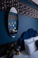 Craves Hotel