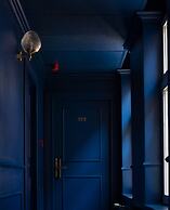 Craves Hotel