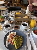 Craves Hotel