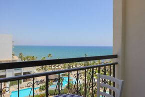 Sandy Beach Hotel & Spa
