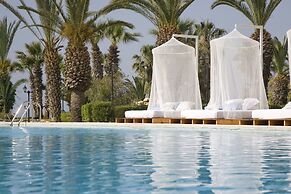 Sandy Beach Hotel & Spa