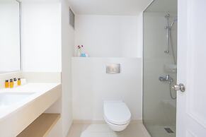 Sandy Beach Hotel & Spa