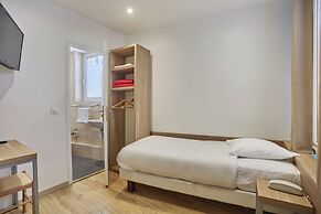 Merryl Hotel