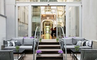 art'otel Berlin Mitte powered by Radisson Hotels