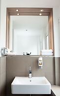 Manhattan Hotel